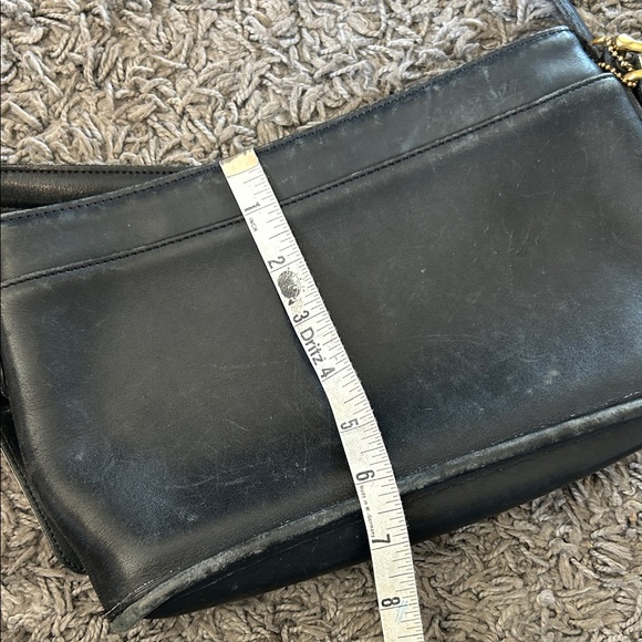 COACH Vintage Classic Black Leather Shoulder Bag / Crossbody Black - Picture 14 of 16